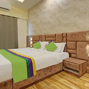 4* Hotel Tripli Le Shelton